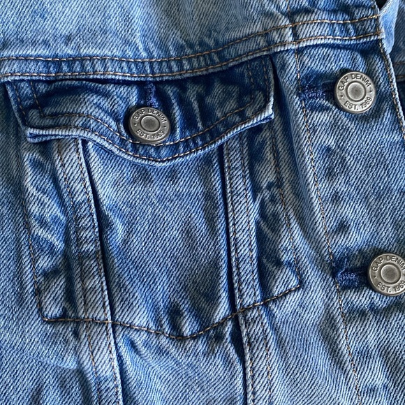 Girls Gap Jean Jacket - Picture 3 of 8